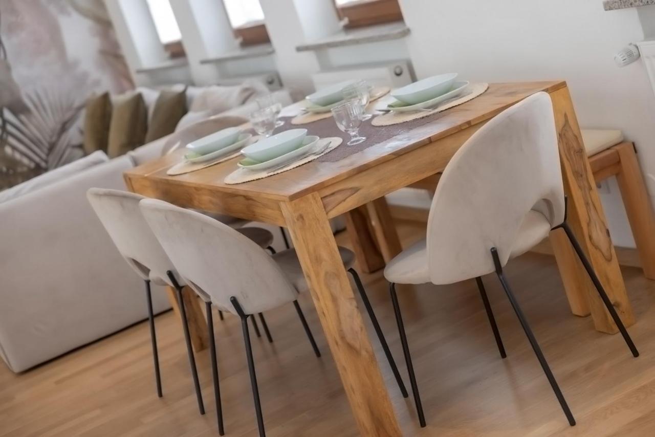 Kaza Guesthouse, Centrally Located 2 & 3 Bedroom Apartments In Augsburg Exterior foto