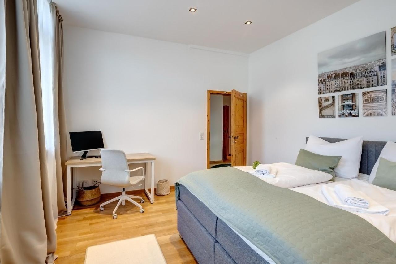 Kaza Guesthouse, Centrally Located 2 & 3 Bedroom Apartments In Augsburg Exterior foto
