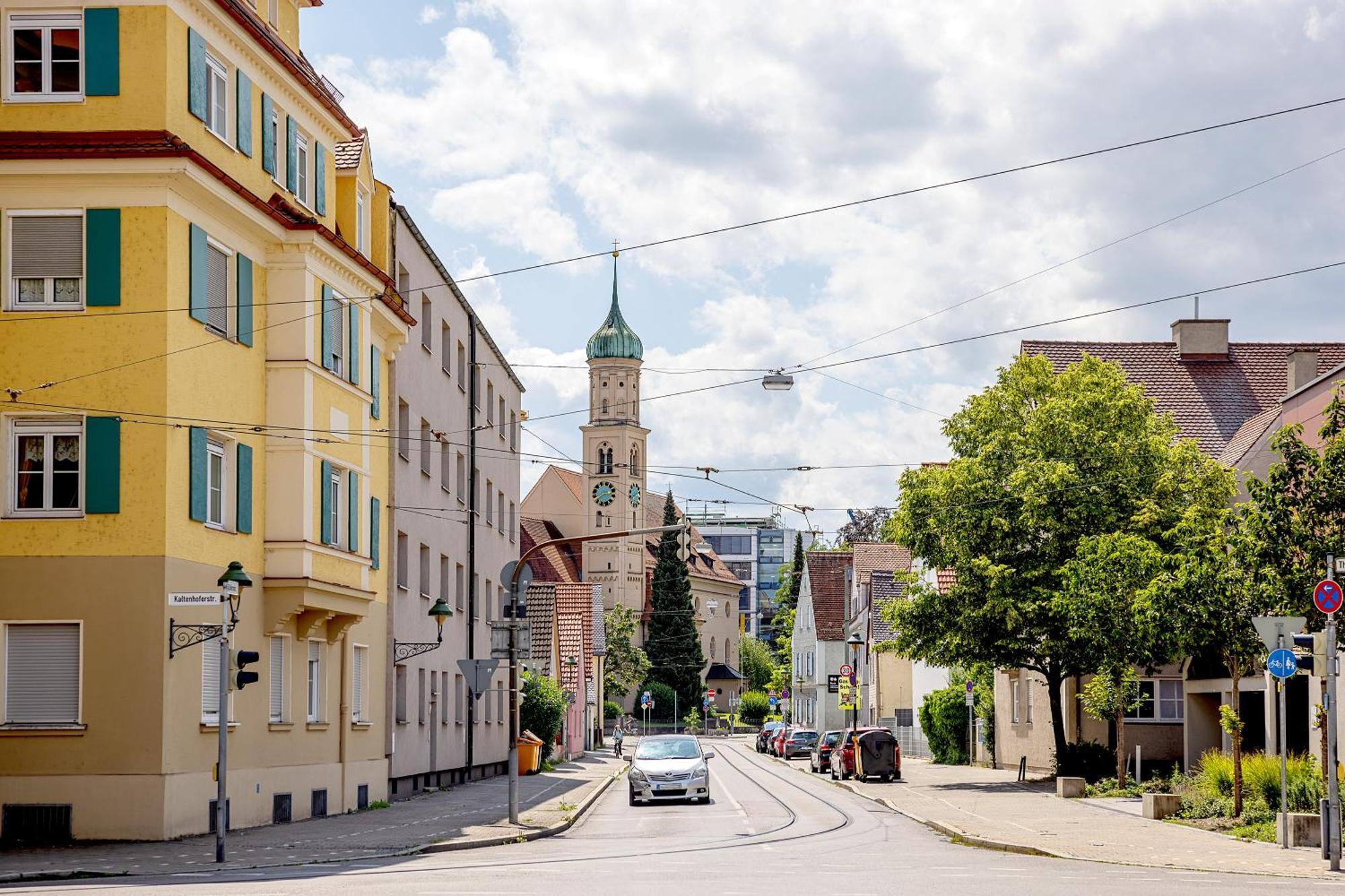 Kaza Guesthouse, Centrally Located 2 & 3 Bedroom Apartments In Augsburg Exterior foto